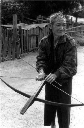 Chasseur dans un village du Nord